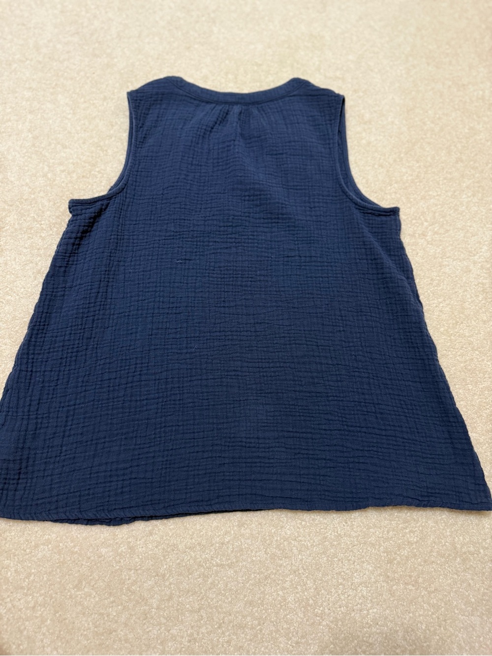 Time and Tru Navy Sleeveless Split V-Neck Tank Medium - Picture 6 of 6